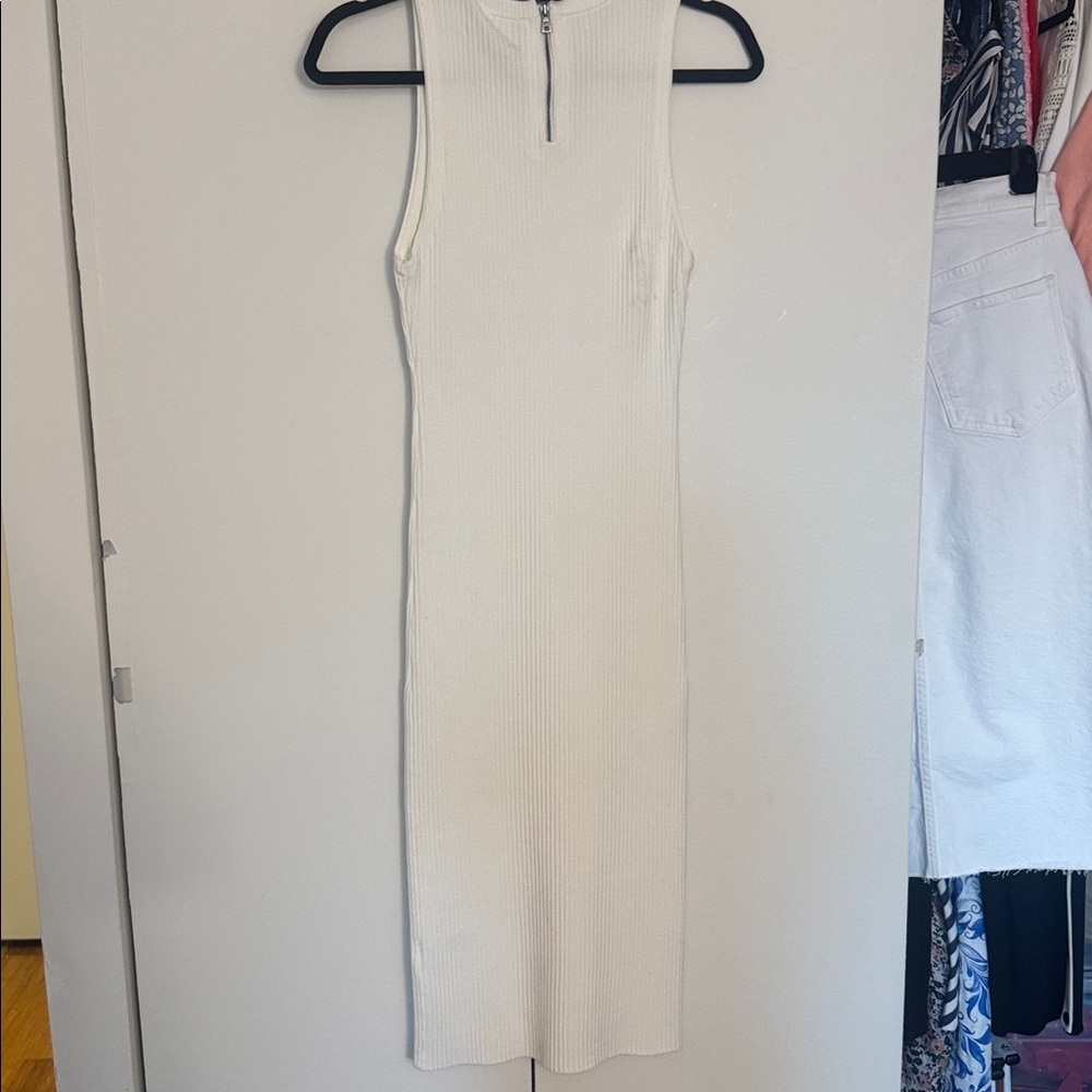 NWT Alice + Olivia Brooklynne Ribbed Midi Dress - Picture 8 of 9